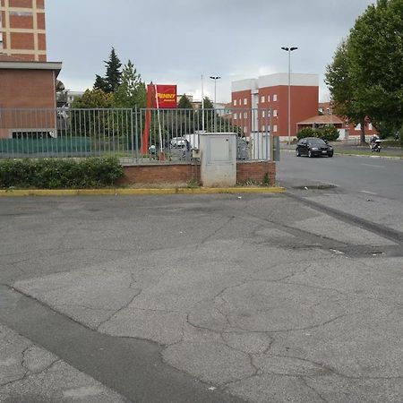 Hotel Houston Livorno - Struttura Esclusivamente Turistica - Not For Business Or Workers エクステリア 写真