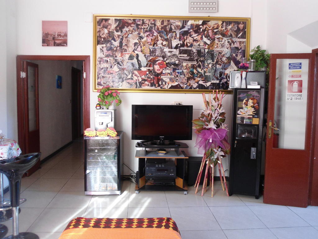 Hotel Houston Livorno - Struttura Esclusivamente Turistica - Not For Business Or Workers エクステリア 写真