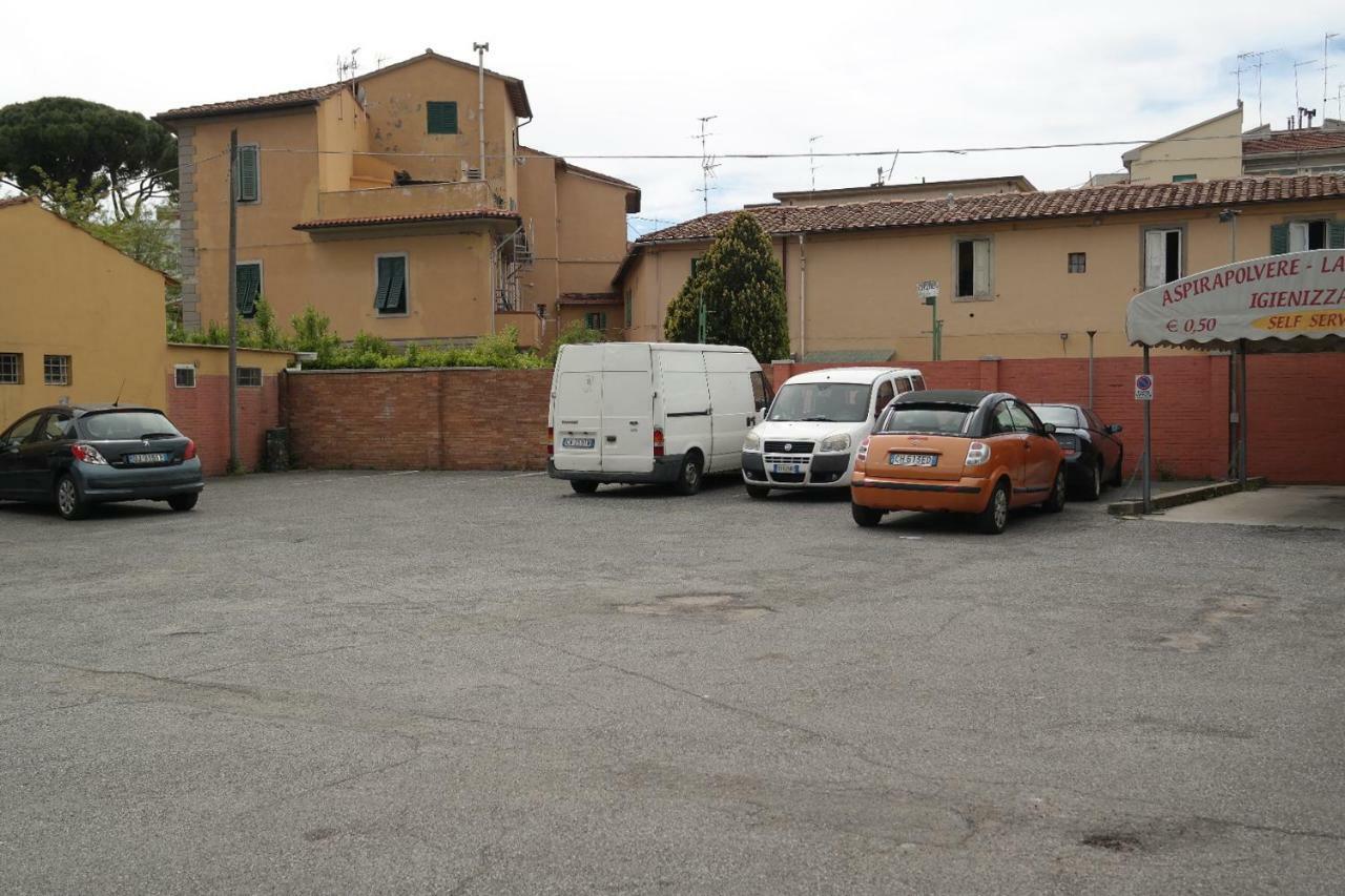 Hotel Houston Livorno - Struttura Esclusivamente Turistica - Not For Business Or Workers エクステリア 写真