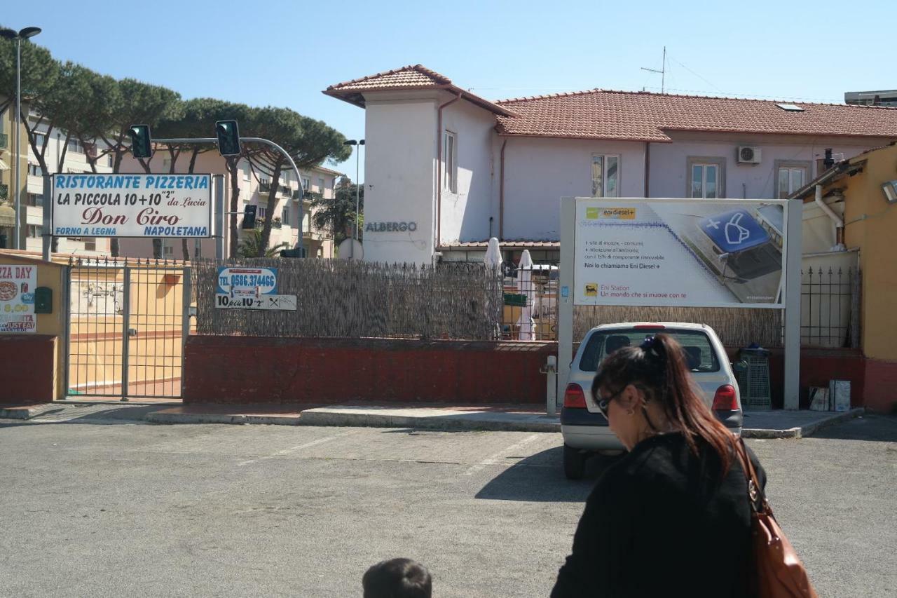 Hotel Houston Livorno - Struttura Esclusivamente Turistica - Not For Business Or Workers エクステリア 写真