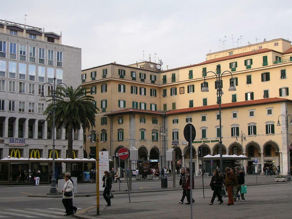 Hotel Houston Livorno - Struttura Esclusivamente Turistica - Not For Business Or Workers エクステリア 写真