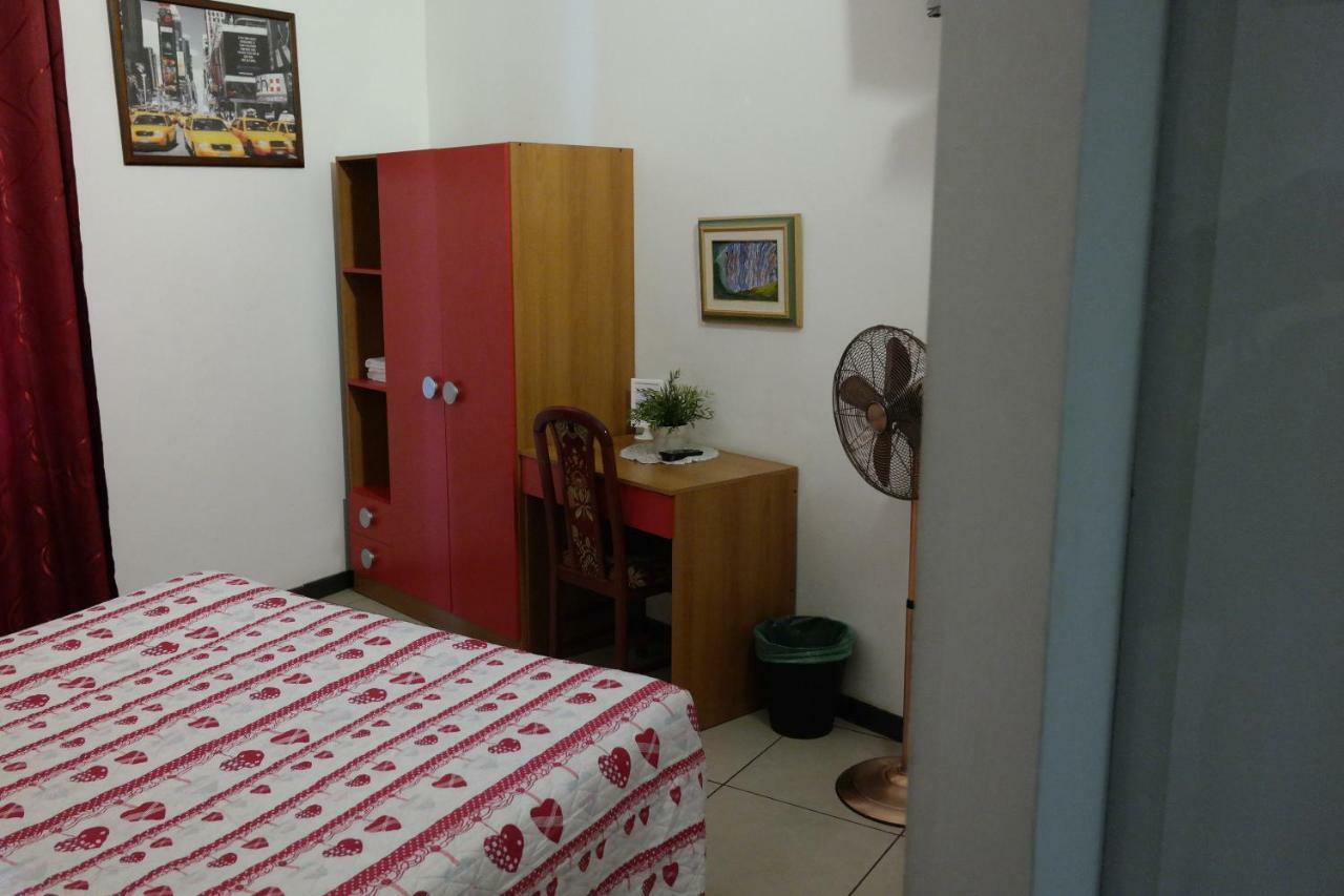 Hotel Houston Livorno - Struttura Esclusivamente Turistica - Not For Business Or Workers エクステリア 写真