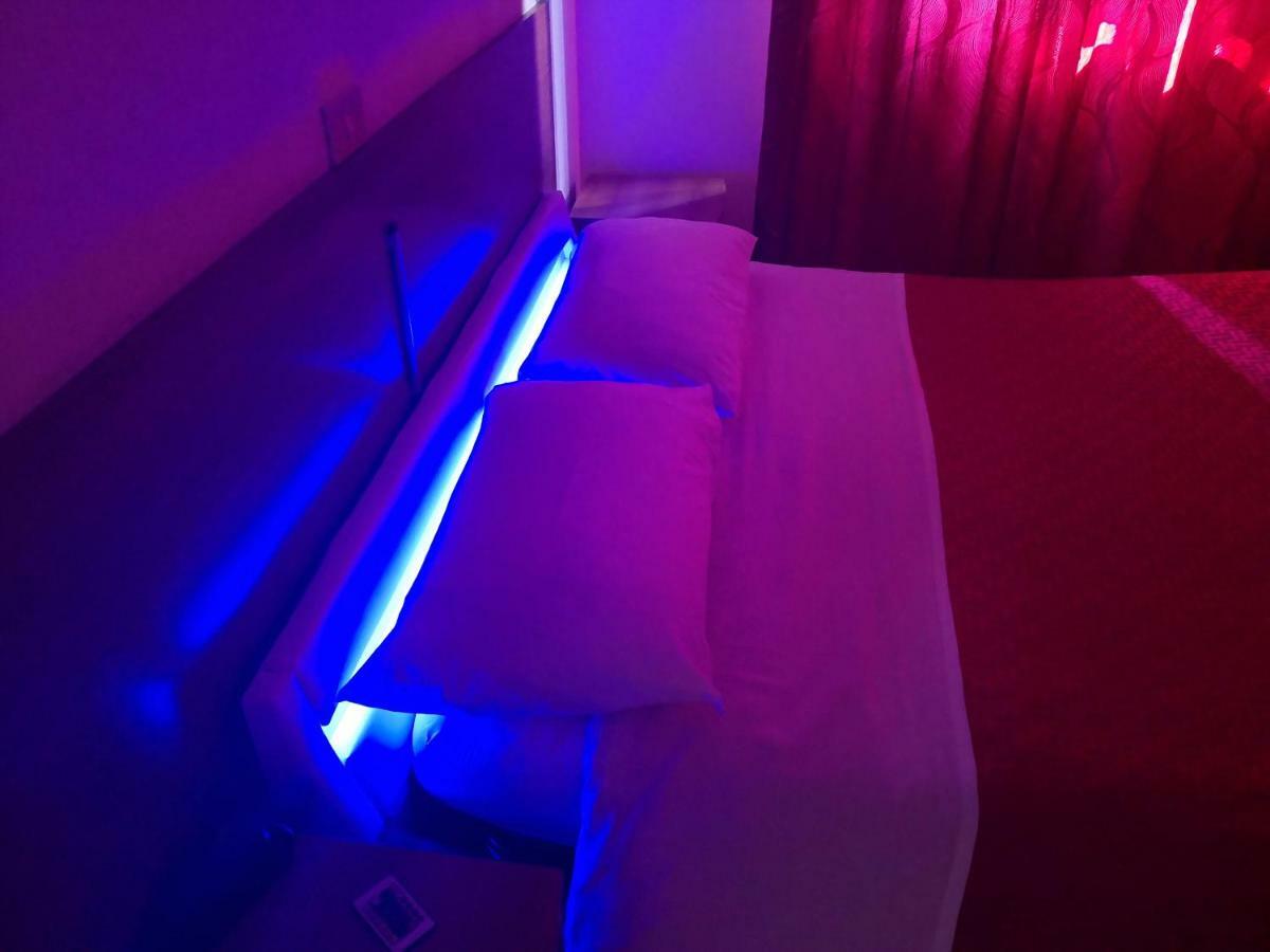 Hotel Houston Livorno - Struttura Esclusivamente Turistica - Not For Business Or Workers エクステリア 写真